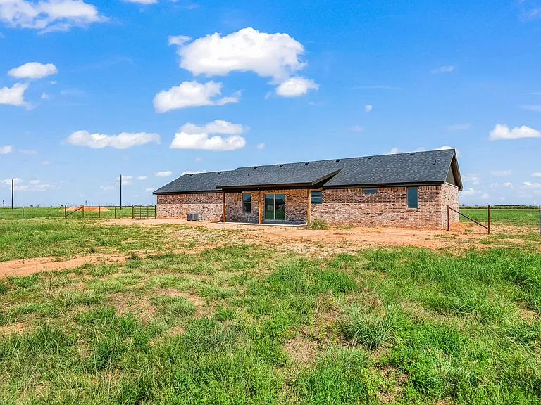 17311 N FM 400 — Photo 2