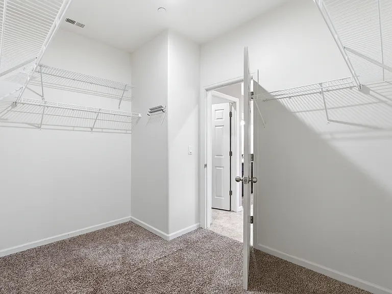 3569 Flint Ave — Photo 37