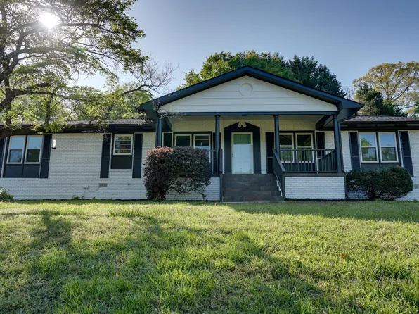 207 American Legion Rd, Greer, SC 29651