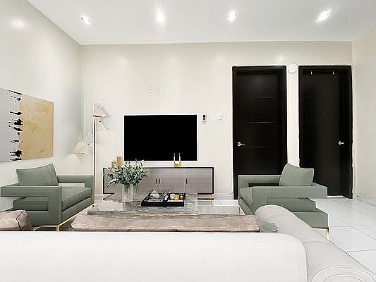 1st image of 342 Manhattan Ave APT 4S