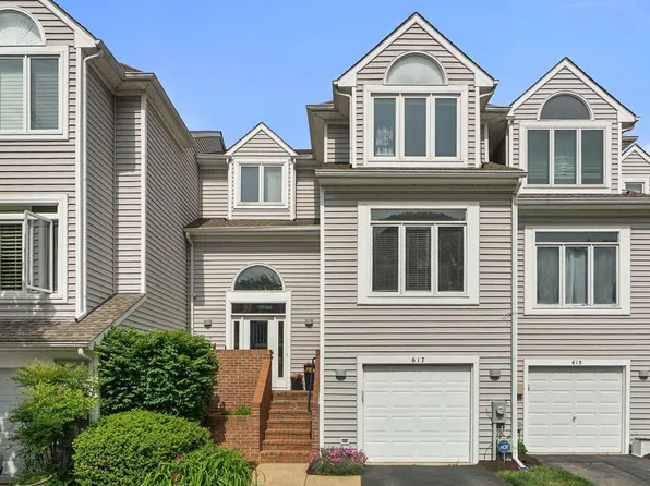617 Martingale Ln, Arnold, MD 21012