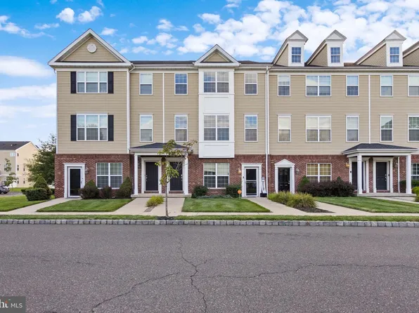 131 Riverwalk Blvd, Burlington, NJ 08016