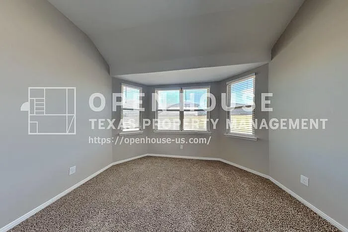 3218 Clayton Terrace Dr — Photo 7