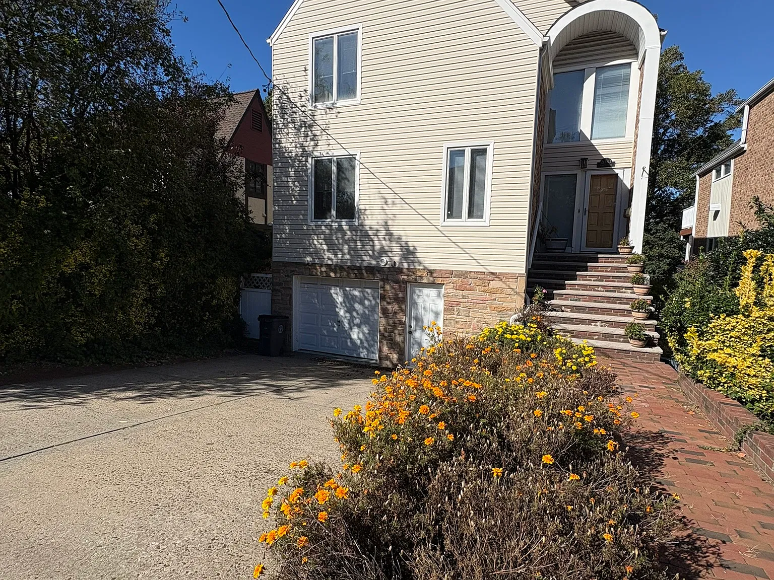 217-63 Corbett Road — Photo 3