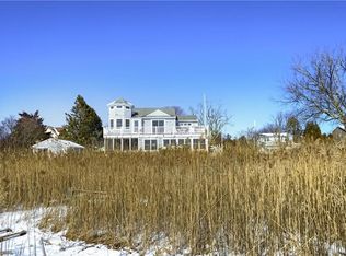 47 2nd St, Charlestown, RI 02813