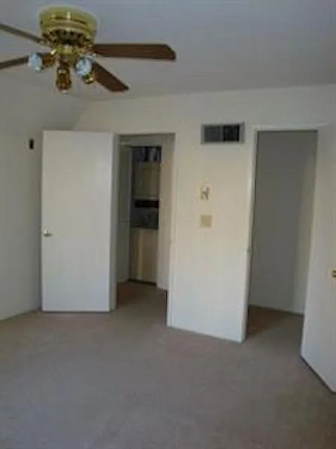 1 bed, 600 sqft, $2,400 — Photo 3