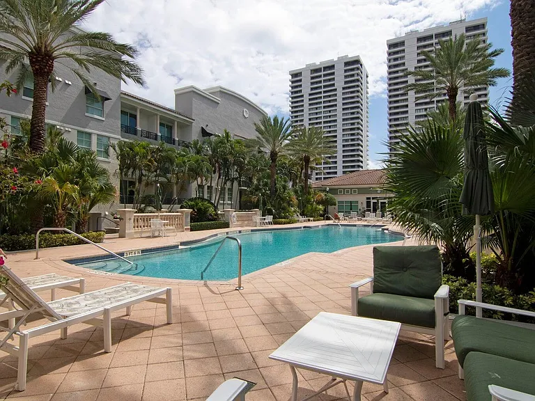 600 S Dixie Hwy #303 — Photo 12