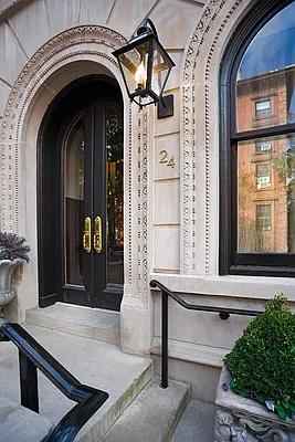 Sold by Engel and Völkers Brownstone Brooklyn | media 4