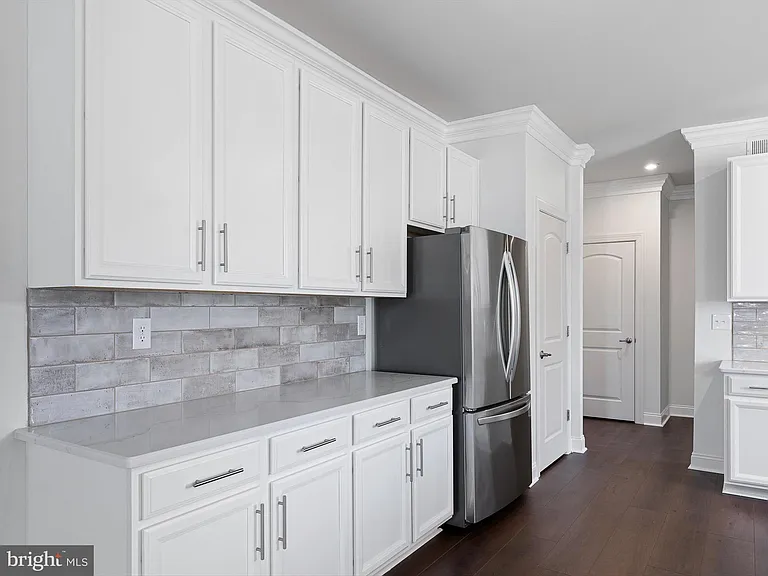 240 Baldy Ln — Photo 11