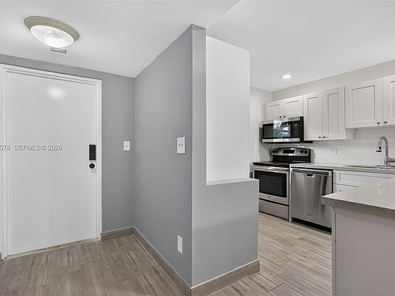 4th image of 2980 Riverside Dr APT 227-3