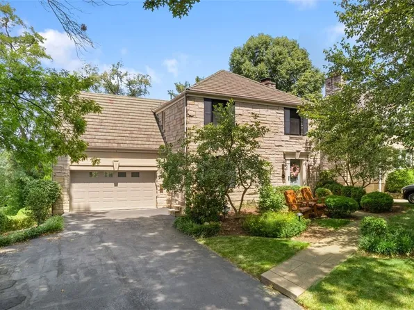 214 Vernon Dr, Pittsburgh, PA 15228