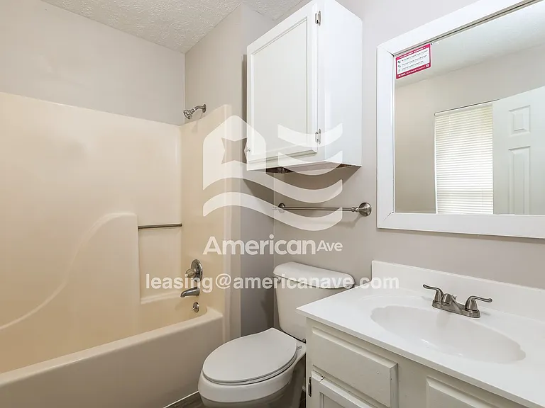 1771348_010_main_bathroom_14136284.jpg
