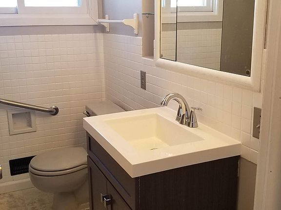 Main level bathroom.