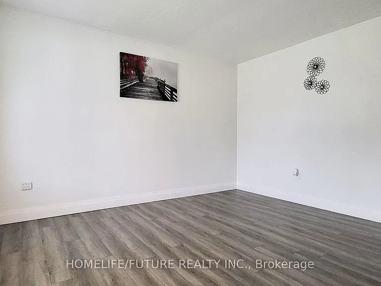 79 Ellington Dr #MAIN 2ND — Photo 10
