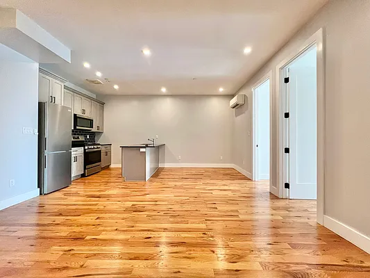 Rented by ERNY LLC | media 1