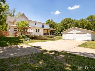 1608 W Leinaar Rd, Delton, MI 49046