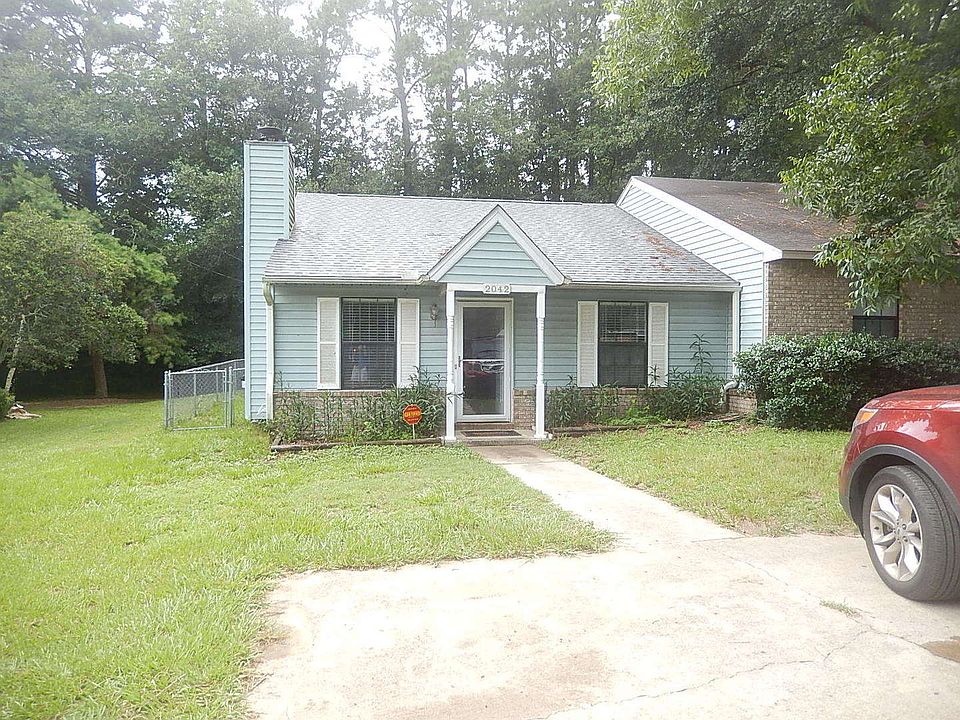 1st image of 2042 Pecan Ct