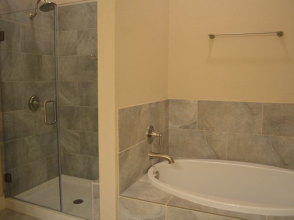 5th image of 2520 Bluebonnet Ln #26