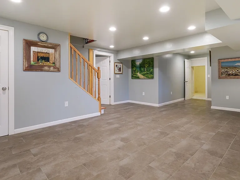 459 S Gulph Rd — Photo 32
