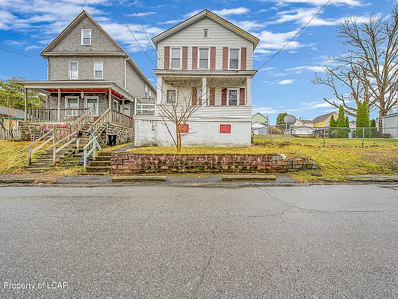 3rd image of 723 Hampton St