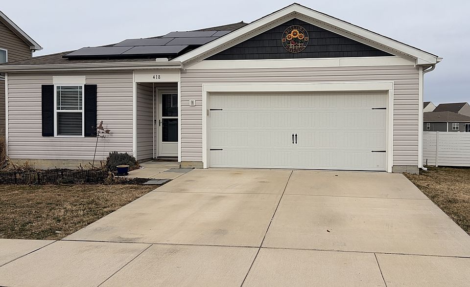 1st image of 418 Grainery Way