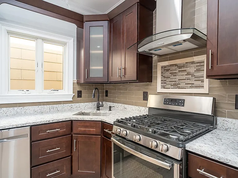 72 Charles St #2 — Photo 5