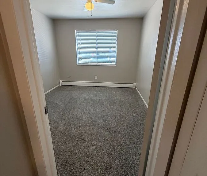 Keri Lyn Apartments — Photo 37