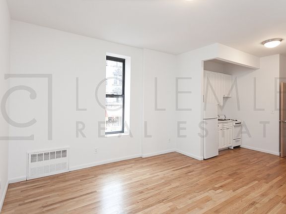 2nd image of 1361 Lexington Ave APT 1a