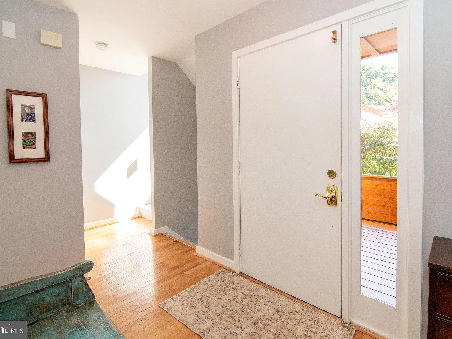3 bed, 3.5 bath, 2129 sqft, $4,000 — Photo 2
