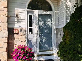 130 Spruce Ln, Collegeville, PA 19426