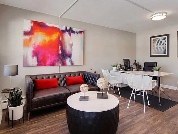 2nd image of 301 W 59th St #211-211-16