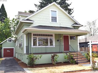 8054 SE Salmon St, Portland, OR 97215
