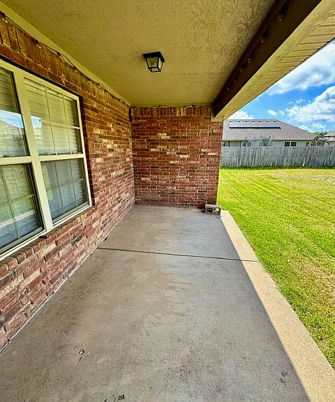 2701 Ledbury Cv — Photo 23