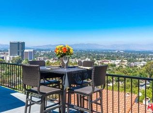 15141 Rayneta Dr, Sherman Oaks, CA 91403