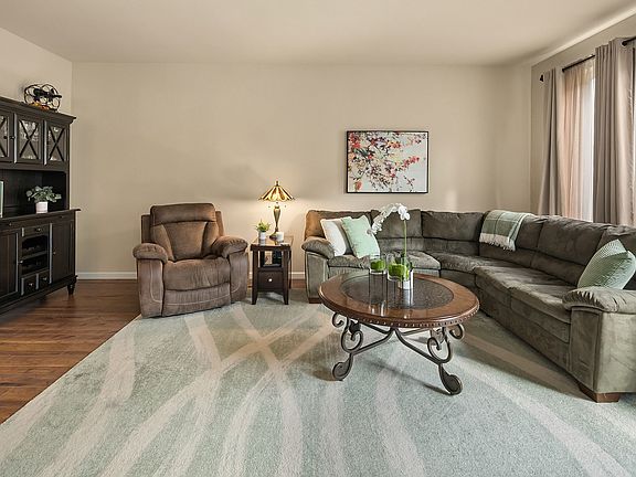 4th image of 21512 104th Street Ct E