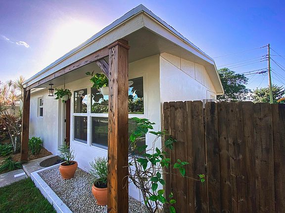 3rd image of 11848 Balsam Drive