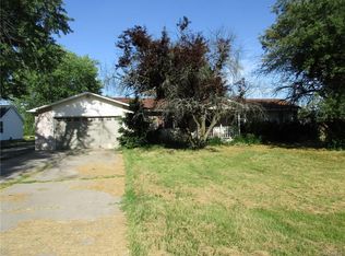 6373 Aiken Rd, Lockport, NY 14094