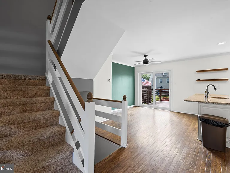 328 Countryside Ct — Photo 7