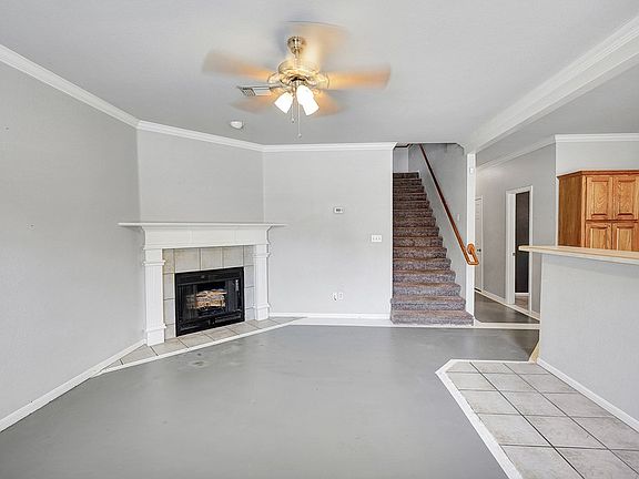 4th image of 3217 Whittle Way