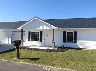 1624 Irene Dr #15, Bellefontaine, OH 43311