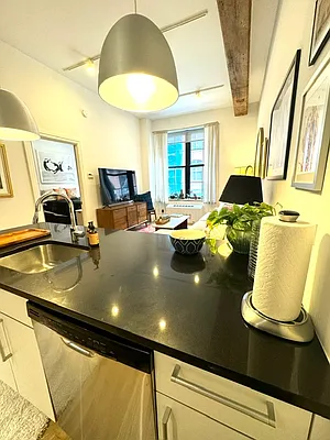 Rented by Charney Real Estate LLC | media 2