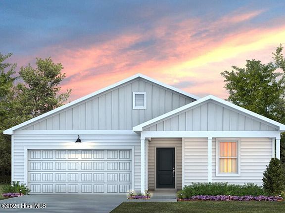 4th image of 563 Coronado Avenue SE