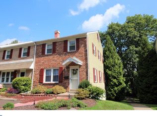 549 Newbury Ct, Sellersville, PA 18960