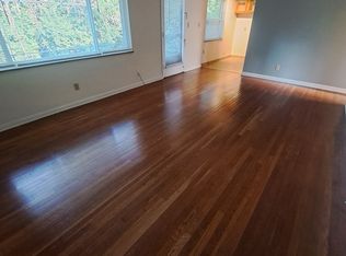 2827B Charing Rd, Columbus, OH 43221