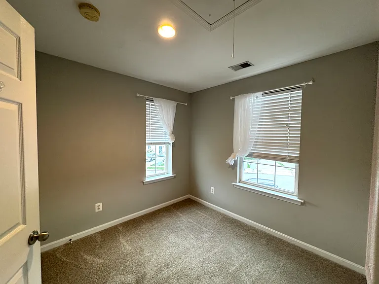 716 Blossom Dr - Bedroom 3