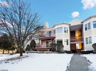 69 Turnberry Rd APT 6, Little Falls, NJ 07424