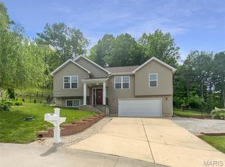 3307 Crosswinds Point, High Ridge, MO 63049