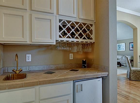 5th image of 10213 Donley Dr
