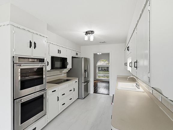 5th image of 4300 Winding Way