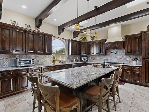 5th image of 503 Camino Espanol NW
